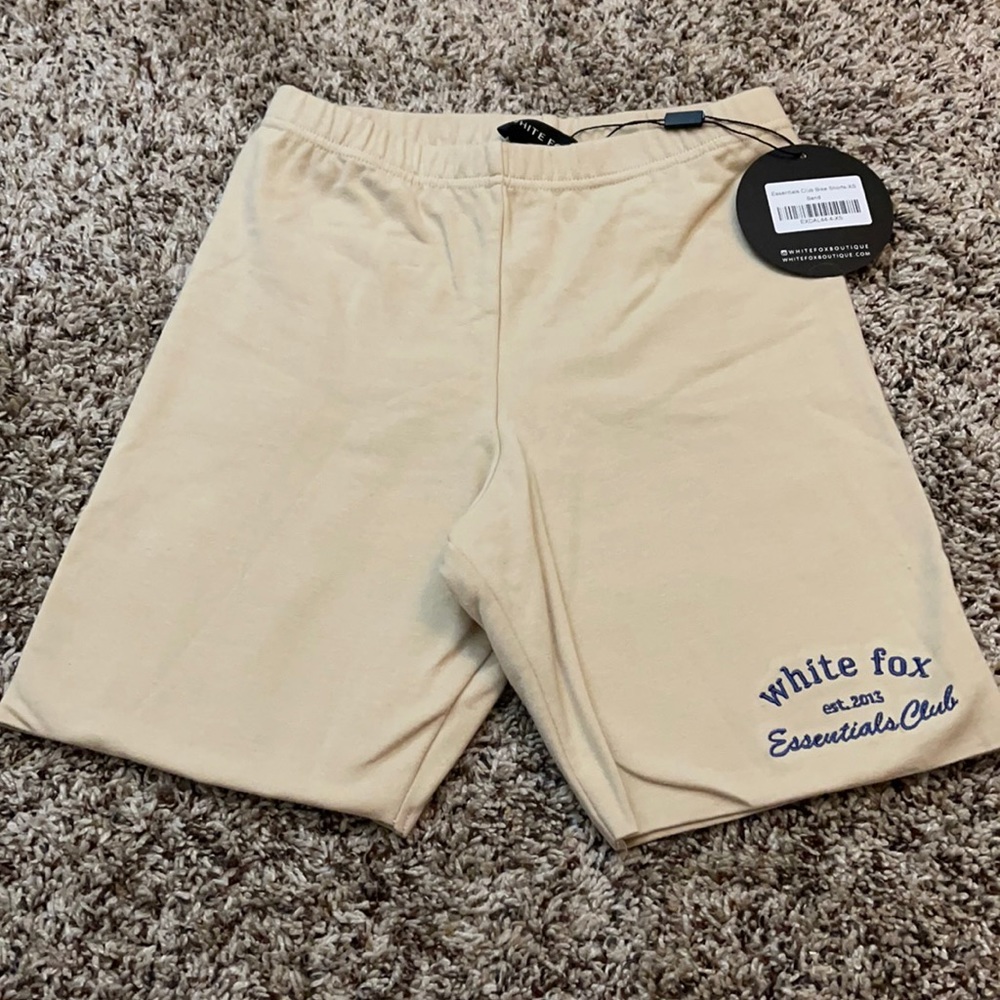 White fox boutique biker shorts-sand